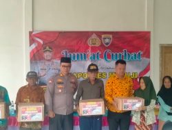 Polres Mesuji Gelar Jumat Curhat dan Bagi Sembako di Desa Gedung Sri Mulyo