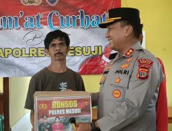 Kapolres Mesuji Gelar Jumat Curhat dan Salurkan Bantuan Sosial Untuk Masyarakat