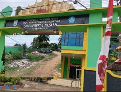 Tumpukan Sampah di SMP Negeri 1 Mesuji, Terancam Noda Lingkungan
