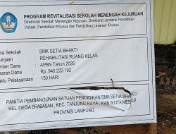Dugaan Rehabilitasi SMK Setia Bakti Mesuji Ditemukan Pasang Keramik Pecah dan Roster Retak    