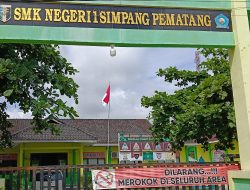 Jam Kerja Bendahara SMK Negeri 1 Simpang Pematang Diduga Tidak Jelas
